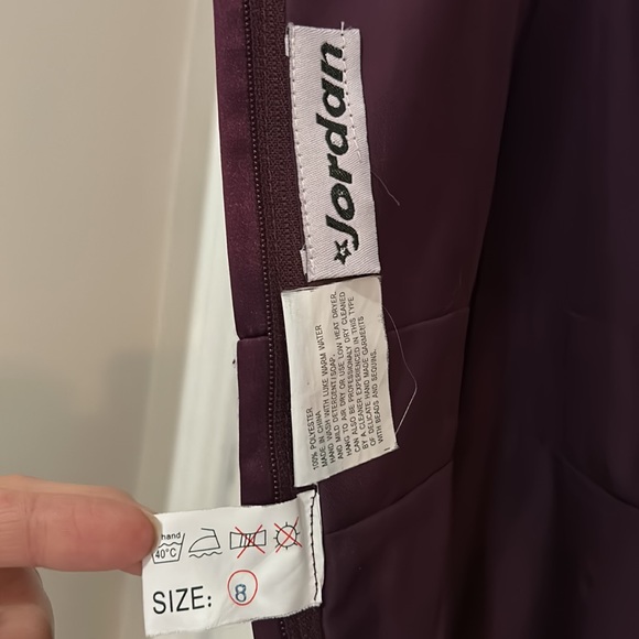 Beautiful Formal/bridesmaid/mother of the bride dress with crystal detail - Picture 5 of 5